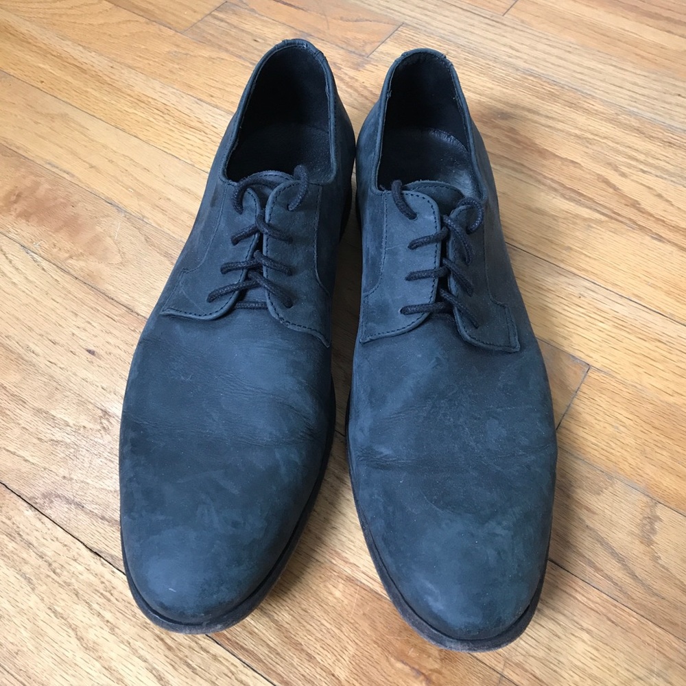Brusque gray leather oxford
